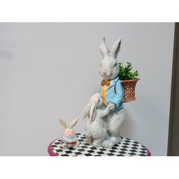 Sepetli Baba & Yavru Tavşan Dekoratif Biblo
