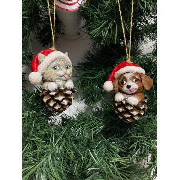 Çam kozalağı içinde Noel şapkalı sevimli köpek figürlü el yapımı yılbaşı ağacı süsü