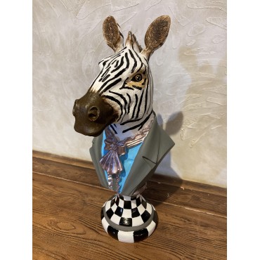 Bay Zebra BÜST