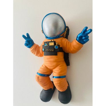 Astronot Duvar Biblo