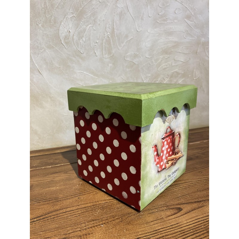 Çay Kutusu 